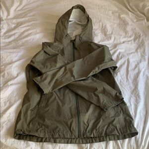 Mountain Hardwear Rain Jacket